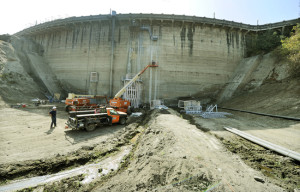 The public is being asked for input on the sediment clearance project at Devil's Gate Dam, as part of the Environmental Impact Report.  Originally the project was given the go-ahead on an emergency basis, but the supervisors bowed to the public's demand for a full environmental review Wednesday, September 28, 2011.(SGVN/Staff Photo by Walt Mancini/SXCity)